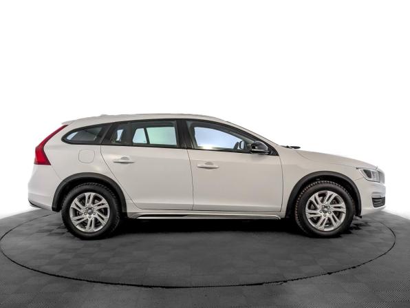 Volvo V60 Cross Country I с пробегом 2018 года, цена 2 505 000 рублей, 79719 км, универсал, Автокод Объявления