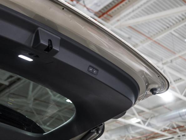 Li Auto (Lixiang) L9 I с пробегом 2022 года, цена 6 250 000 рублей, 35174 км, внедорожник, Автокод Объявления