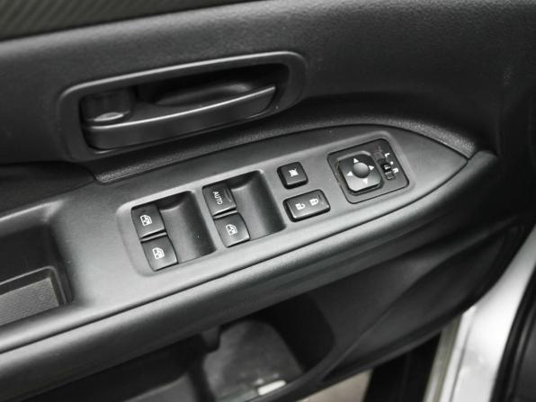 Mitsubishi Outlander III Рестайлинг 2 с пробегом 2017 года, цена 1 930 000 рублей, 89185 км, внедорожник, Автокод Объявления