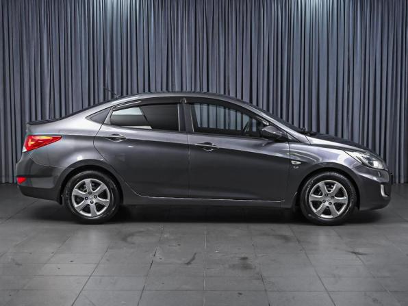 Hyundai Solaris I с пробегом 2013 года, цена 899 000 рублей, 177237 км, седан, Автокод Объявления