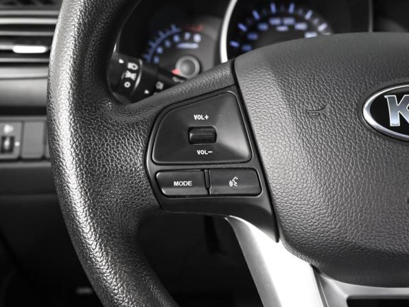 Kia Rio III с пробегом 2013 года, цена 1 060 000 рублей, 59983 км, хэтчбек, Автокод Объявления