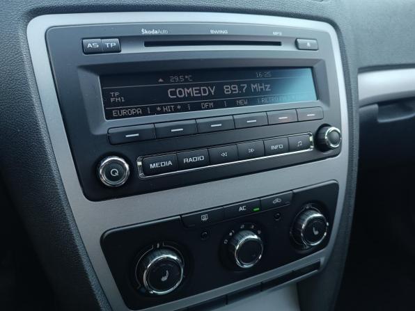 Skoda Octavia II (A5) Рестайлинг с пробегом 2013 года, цена 750 000 рублей, 219014 км, лифтбек, Автокод Объявления