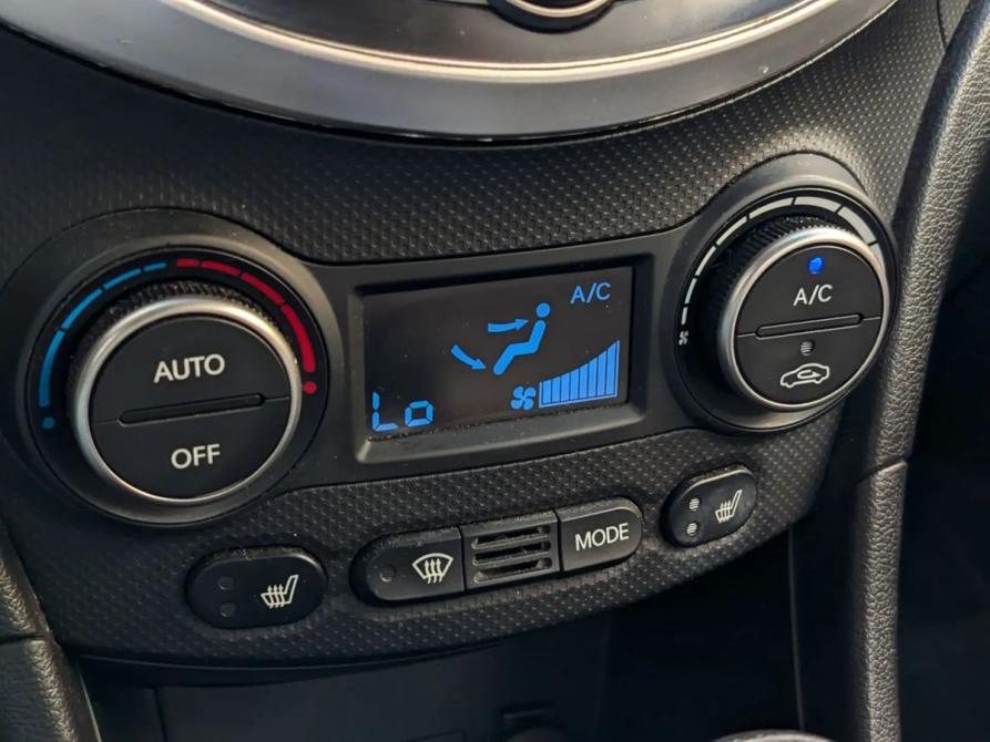 Hyundai Solaris I Рестайлинг Москва  - изображение 14
