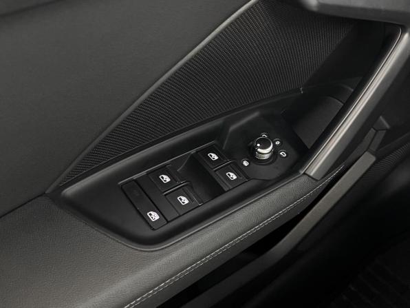 Audi A3 IV (8Y) с пробегом 2022 года, цена 2 385 200 рублей, 102532 км, седан, Автокод Объявления