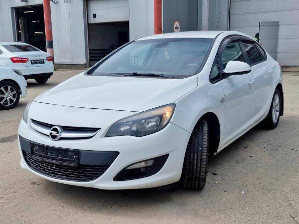 Opel Astra J Рестайлинг с пробегом 2014 года, цена 719 000 рублей, 277163 км, хэтчбек, Автокод Объявления