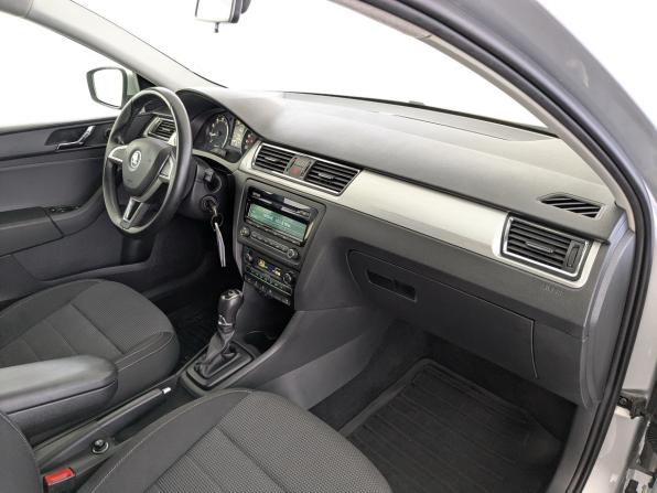 Skoda Rapid I с пробегом 2015 года, цена 1 040 000 рублей, 126466 км, лифтбек, Автокод Объявления