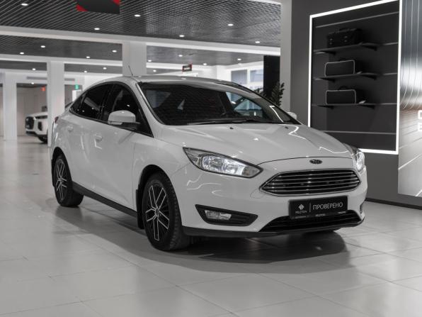 Ford Focus III Рестайлинг с пробегом 2017 года, цена 1 290 000 рублей, 64057 км, седан, Автокод Объявления