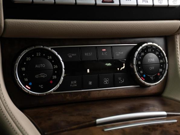 Mercedes-Benz CLS II (C218) Рестайлинг с пробегом 2015 года, цена 3 719 000 рублей, 122721 км, седан, Автокод Объявления