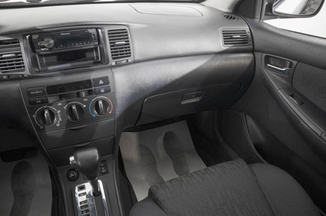 Toyota Corolla IX (E120 E130) с пробегом 2002 года, цена 629 000 рублей, 220000 км, хэтчбек, Автокод Объявления
