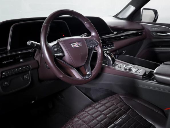 Cadillac Escalade V с пробегом 2022 года, цена 9 650 000 рублей, 98882 км, внедорожник, Автокод Объявления