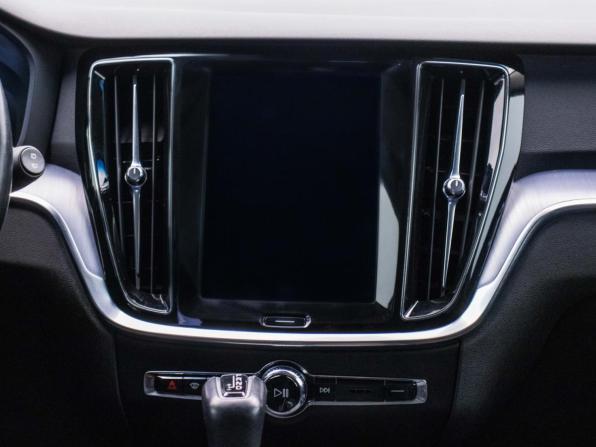 Volvo V60 Cross Country II с пробегом 2019 года, цена 3 244 000 рублей, 116329 км, универсал, Автокод Объявления