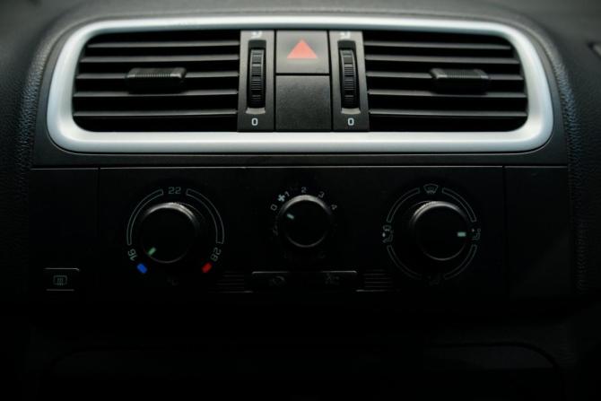 Skoda Fabia II с пробегом 2010 года, цена 456 000 рублей, 215000 км, хэтчбек, Автокод Объявления