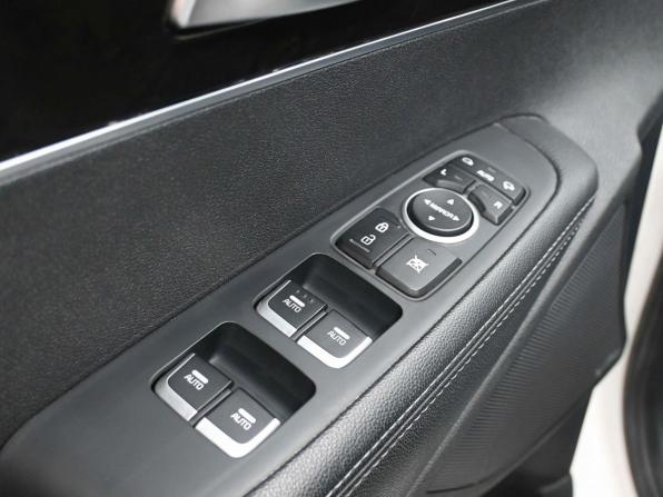 Kia Sorento III Prime с пробегом 2016 года, цена 2 749 900 рублей, 130000 км, внедорожник, Автокод Объявления