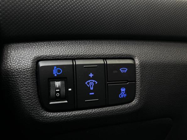 Hyundai Creta I с пробегом 2016 года, цена 1 550 000 рублей, 176100 км, внедорожник, Автокод Объявления