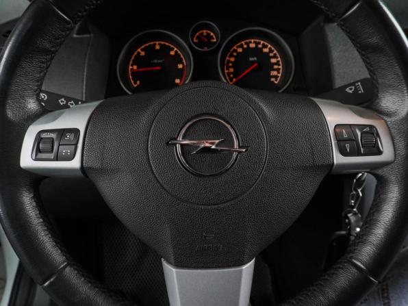 Opel Astra H Рестайлинг с пробегом 2012 года, цена 749 000 рублей, 169532 км, универсал, Автокод Объявления
