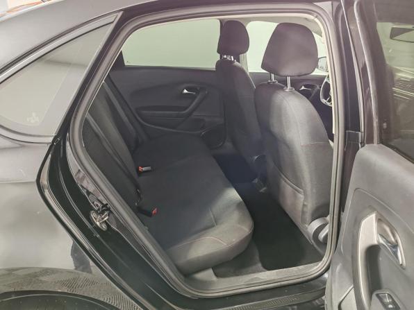 Volkswagen Polo V Рестайлинг с пробегом 2017 года, цена 1 049 000 рублей, 127154 км, седан, Автокод Объявления