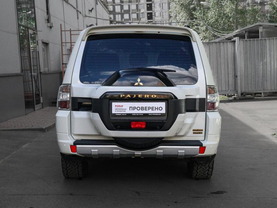 Mitsubishi Pajero IV Рестайлинг 2 Москва  - изображение 5