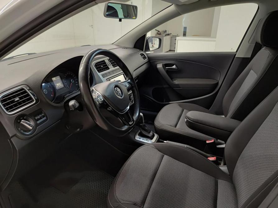 Volkswagen Polo V Рестайлинг Казань  - изображение 20