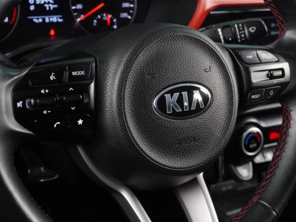 Kia Rio IV Рестайлинг с пробегом 2021 года, цена 1 599 000 рублей, 81431 км, седан, Автокод Объявления