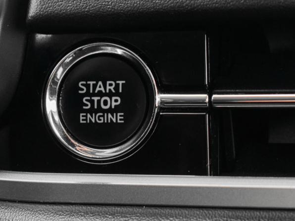 Mitsubishi Outlander IV с пробегом 2021 года, цена 3 450 000 рублей, 92595 км, внедорожник, Автокод Объявления
