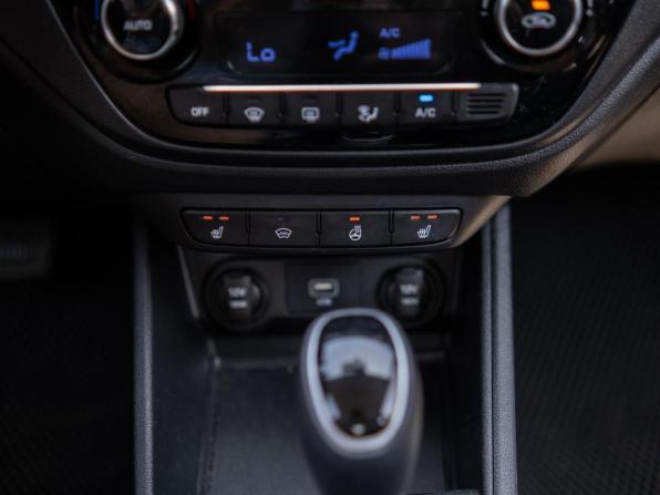 Hyundai Solaris II с пробегом 2019 года, цена 1 199 000 рублей, 293775 км, седан, Автокод Объявления