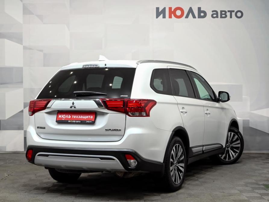 Mitsubishi Outlander III Рестайлинг 3 Екатеринбург  - изображение 4