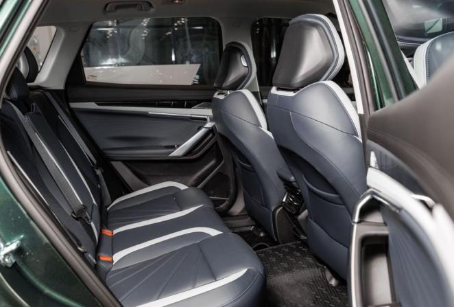 Новый Geely Atlas II 2026 года, цена 4 114 990 рублей, внедорожник, Автокод Объявления