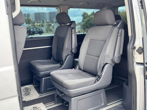 Volkswagen Multivan T5 Рестайлинг с пробегом 2011 года, цена 2 262 000 рублей, 300667 км, минивэн, Автокод Объявления