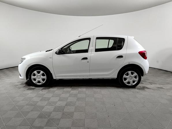 Renault Sandero II с пробегом 2017 года, цена 640 000 рублей, 107550 км, хэтчбек, Автокод Объявления