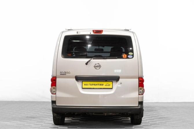 Nissan NV200 с пробегом 2011 года, цена 999 000 рублей, 273000 км, минивэн, Автокод Объявления