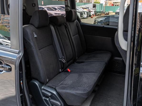 Toyota Voxy III (R80) с пробегом 2017 года, цена 1 750 000 рублей, 158887 км, минивэн, Автокод Объявления