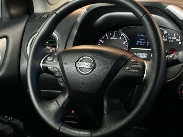 Nissan Pathfinder IV с пробегом 2015 года, цена 1 749 000 рублей, 239270 км, внедорожник, Автокод Объявления