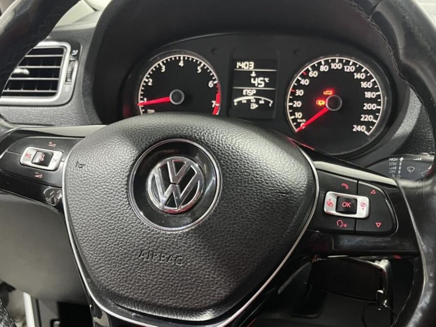 Volkswagen Polo V Рестайлинг Курск  - изображение 7
