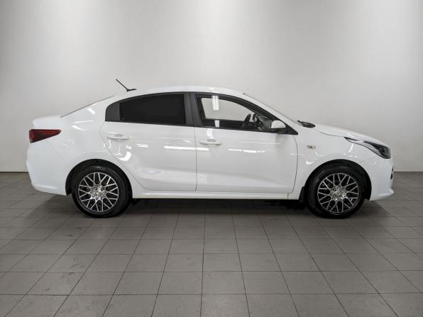 Kia Rio IV с пробегом 2020 года, цена 1 390 000 рублей, 97574 км, седан, Автокод Объявления