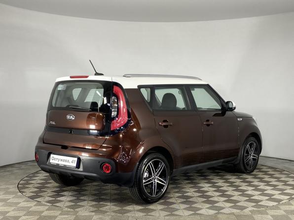 Kia Soul II Рестайлинг с пробегом 2018 года, цена 1 550 000 рублей, 89707 км, хэтчбек, Автокод Объявления