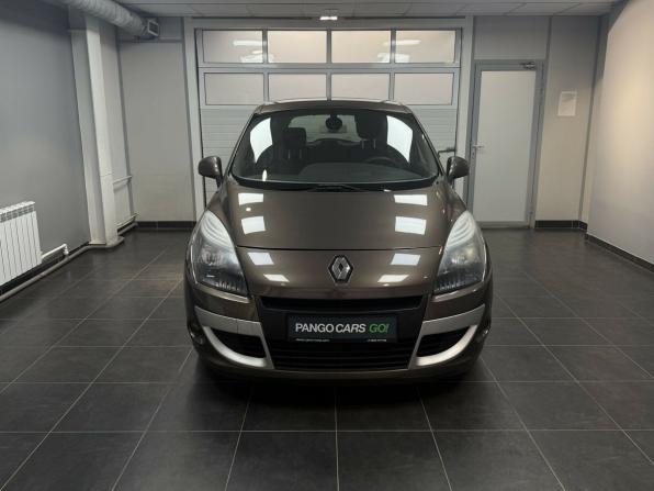 Renault Scenic III с пробегом 2010 года, цена 745 000 рублей, 206780 км, компактвэн, Автокод Объявления