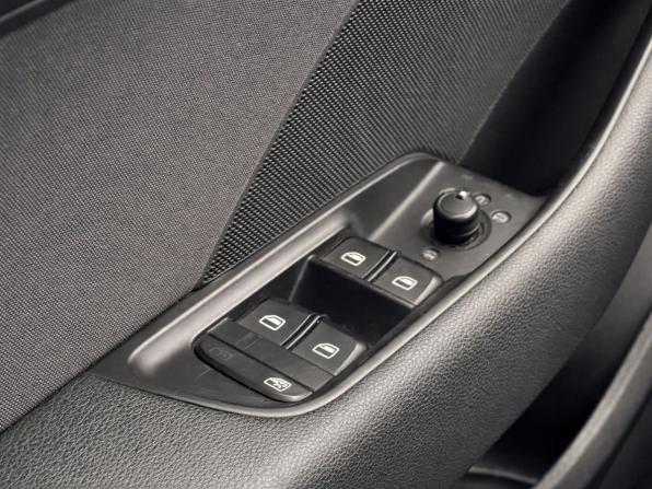 Audi A3 III (8V) с пробегом 2013 года, цена 1 297 000 рублей, 125063 км, хэтчбек, Автокод Объявления