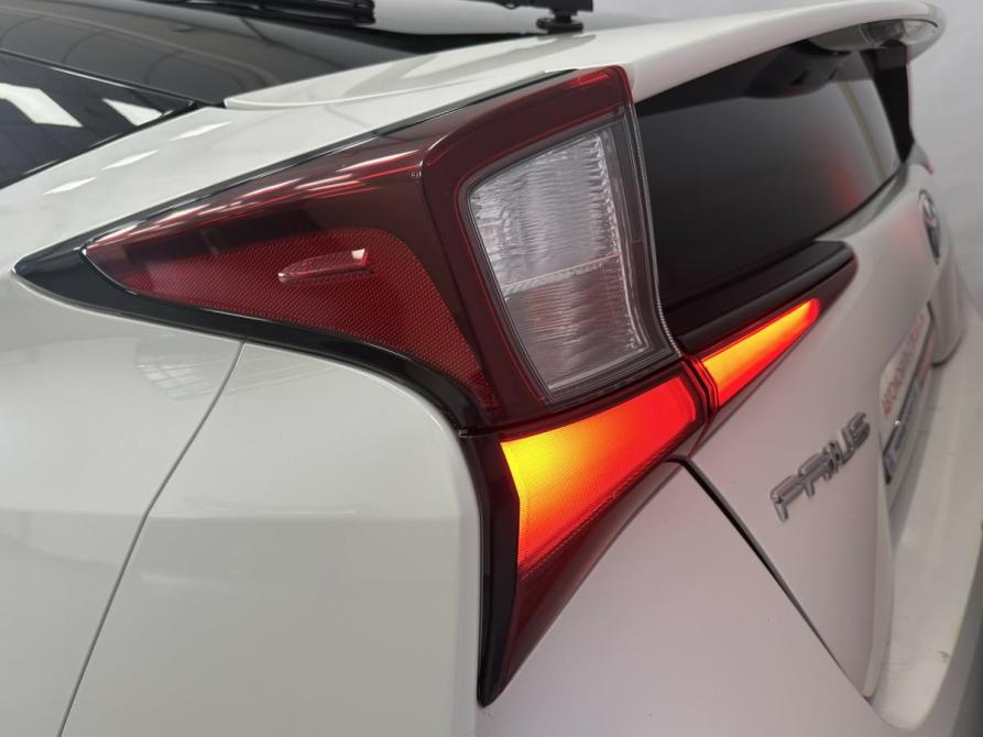 Toyota Prius IV (XW50) Красноярск  - изображение 12