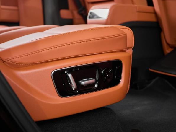 Новый Li Auto (Lixiang) L9 I Рестайлинг 2025 года, цена 11 790 000 рублей, внедорожник, Автокод Объявления