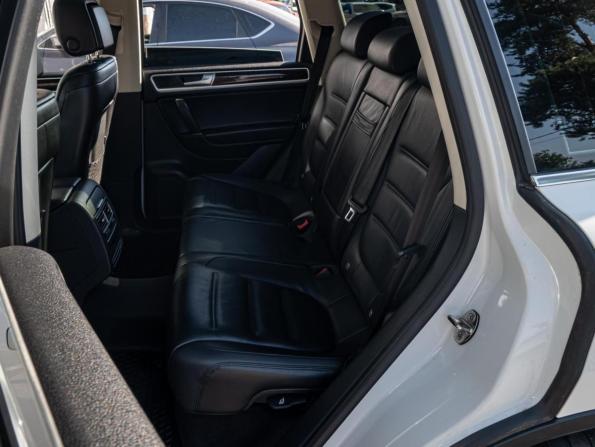 Volkswagen Touareg II Рестайлинг с пробегом 2015 года, цена 2 950 000 рублей, 235854 км, внедорожник, Автокод Объявления