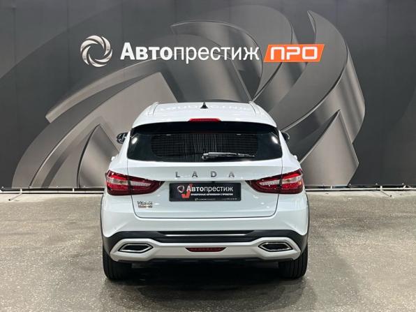 Lada (ВАЗ) Vesta I Рестайлинг (NG) с пробегом 2024 года, цена 1 377 000 рублей, 31095 км, универсал, Автокод Объявления