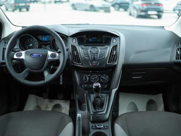 Ford Focus III с пробегом 2013 года, цена 979 000 рублей, 67304 км, хэтчбек, Автокод Объявления