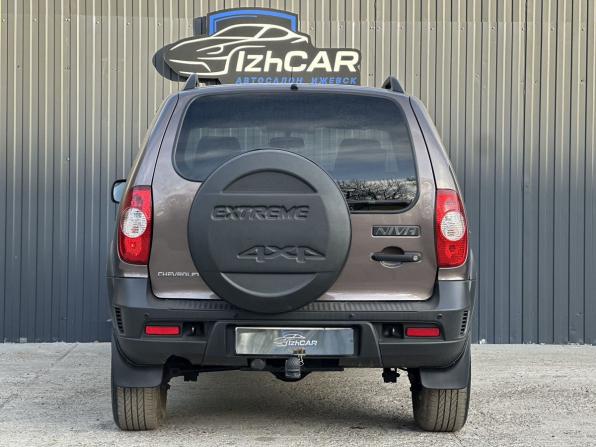 Chevrolet Niva I Рестайлинг с пробегом 2017 года, цена 729 000 рублей, 97800 км, внедорожник, Автокод Объявления