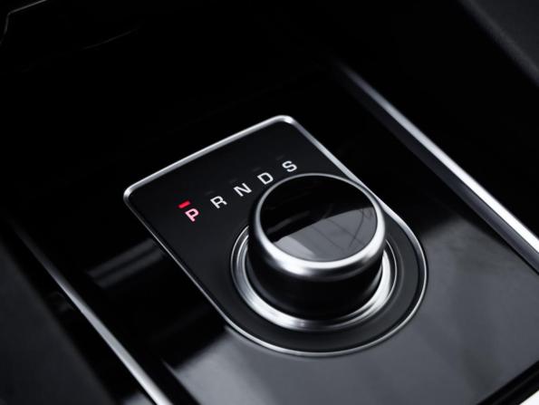 Jaguar F-Pace I с пробегом 2016 года, цена 1 999 000 рублей, 140941 км, внедорожник, Автокод Объявления