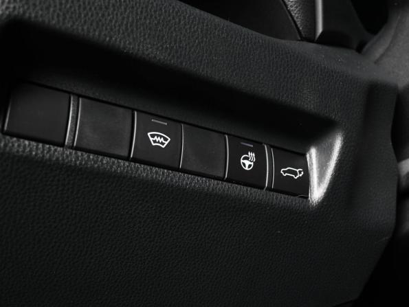 Toyota RAV4 V (XA50) с пробегом 2021 года, цена 3 199 000 рублей, 113671 км, внедорожник, Автокод Объявления