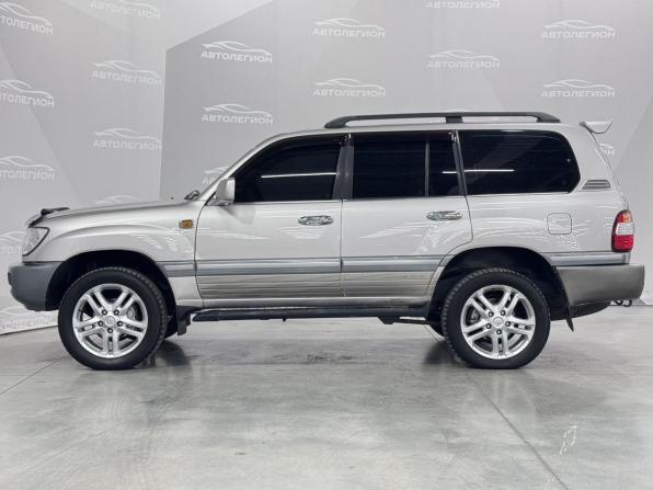 Toyota Land Cruiser 100 Series Рестайлинг 1 с пробегом 2004 года, цена 1 680 000 рублей, 323188 км, внедорожник, Автокод Объявления