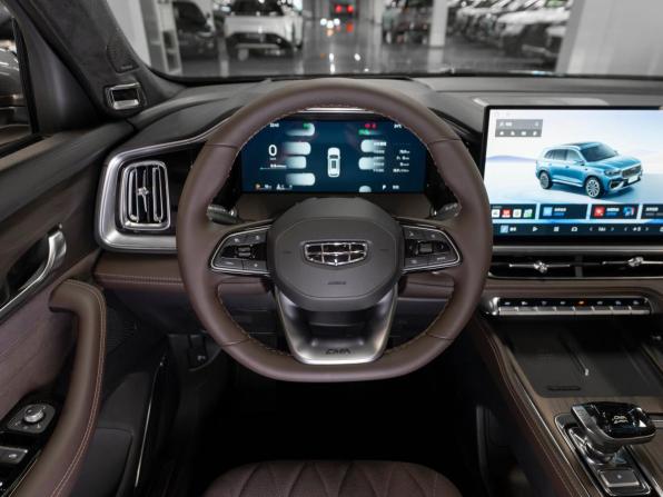 Geely Monjaro I Рестайлинг 2 с пробегом 2026 года, цена 4 250 000 рублей, 50 км, внедорожник, Автокод Объявления