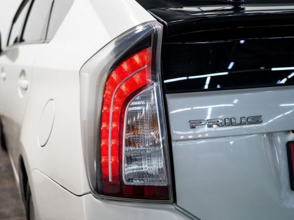 Toyota Prius III Рестайлинг (XW30) с пробегом 2014 года, цена 1 180 000 рублей, 189000 км, лифтбек, Автокод Объявления