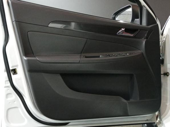 Dongfeng H30 Cross с пробегом 2015 года, цена 520 000 рублей, 134357 км, хэтчбек, Автокод Объявления