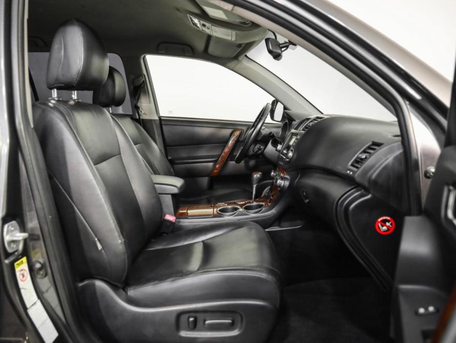 Toyota Highlander II (XU40) Рестайлинг Санкт-Петербург  - изображение 23